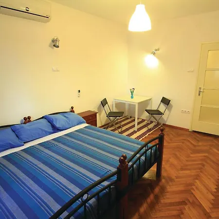 1 Bedroom Gorgeous Apartment In Pula Apartmán