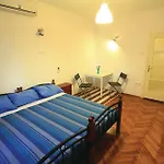 1 Bedroom Gorgeous Apartment In Pula Apartamento
