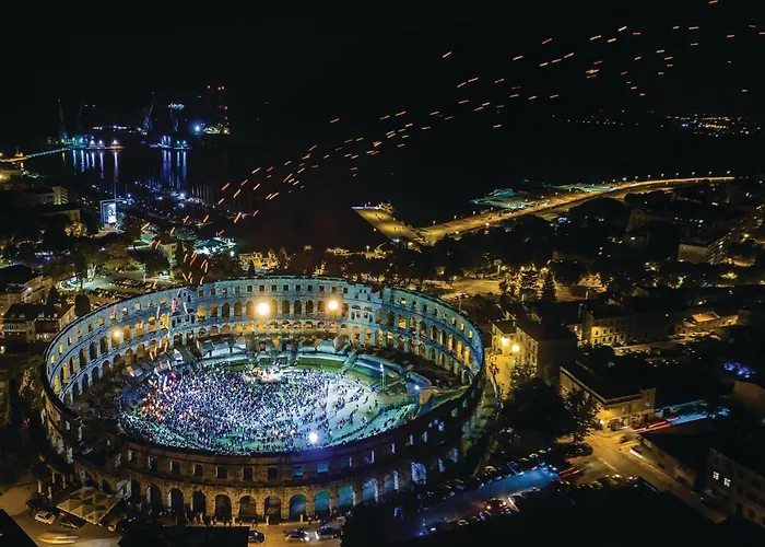 1 Bedroom Awesome In Lejlighed *