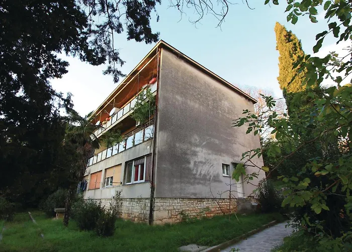 1 Bedroom Awesome In * Pula